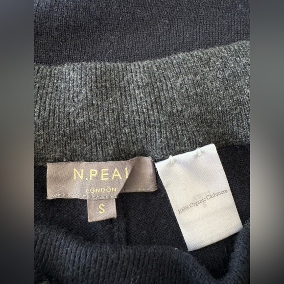 N. Peal Cashmere Set - Picture 2 of 3